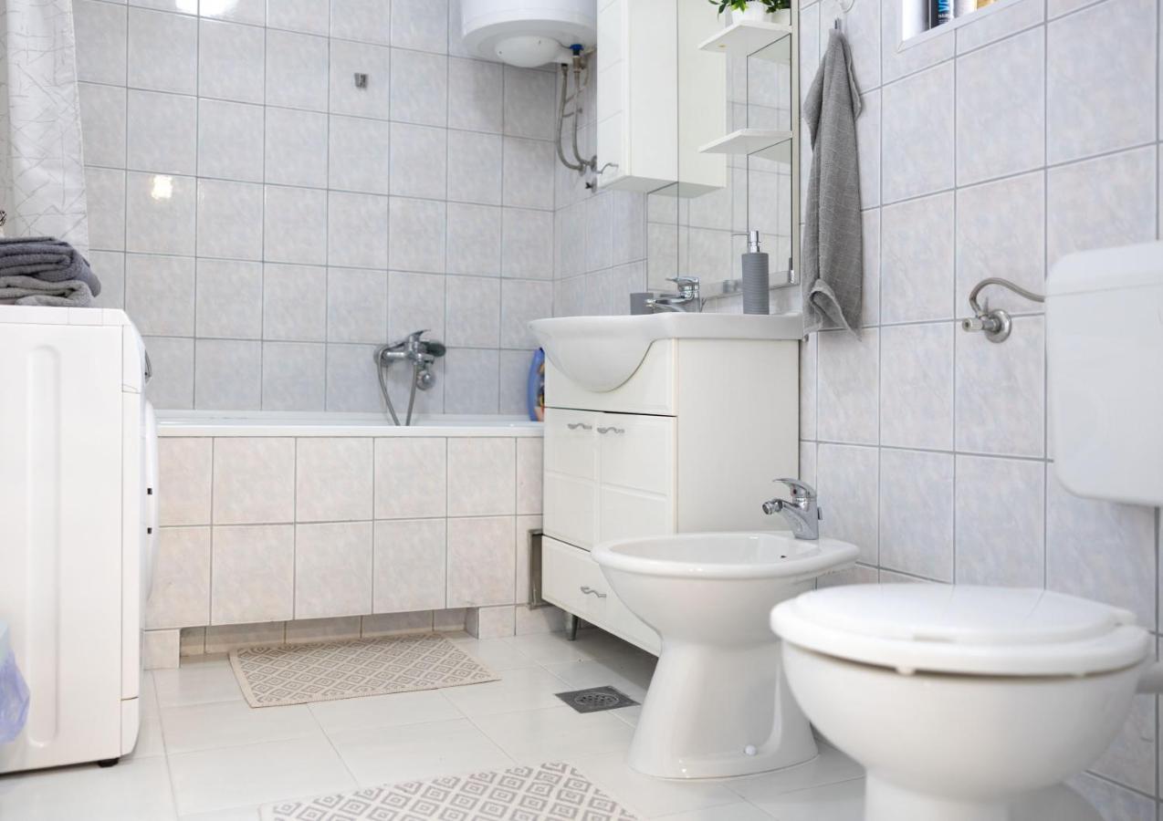 Apartment Teatar 투즐라 외부 사진